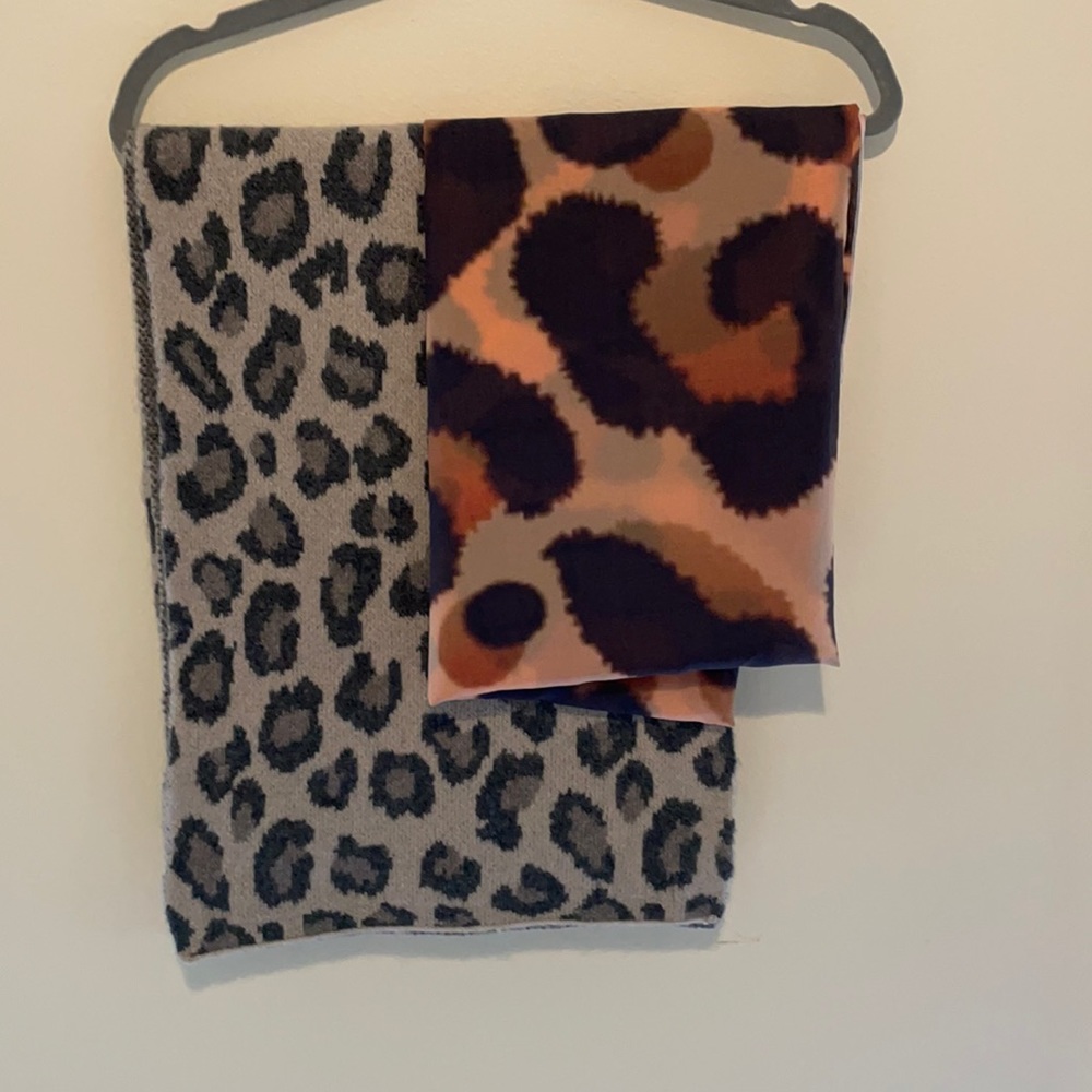 LOT OF 2 brand new WO tags leopard pashmina+scarf